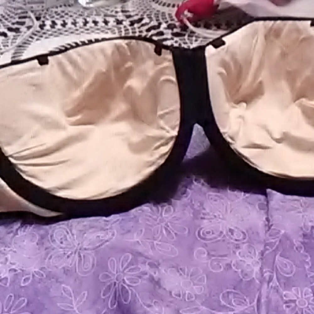 Bra - Picture 3 of 4